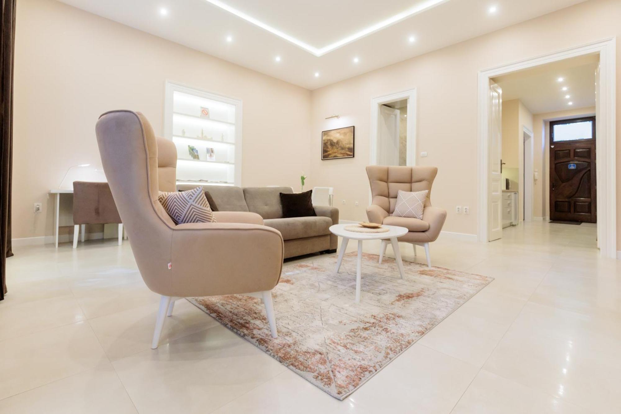 סובוטיקה Apartman Mirakul מראה חיצוני תמונה
