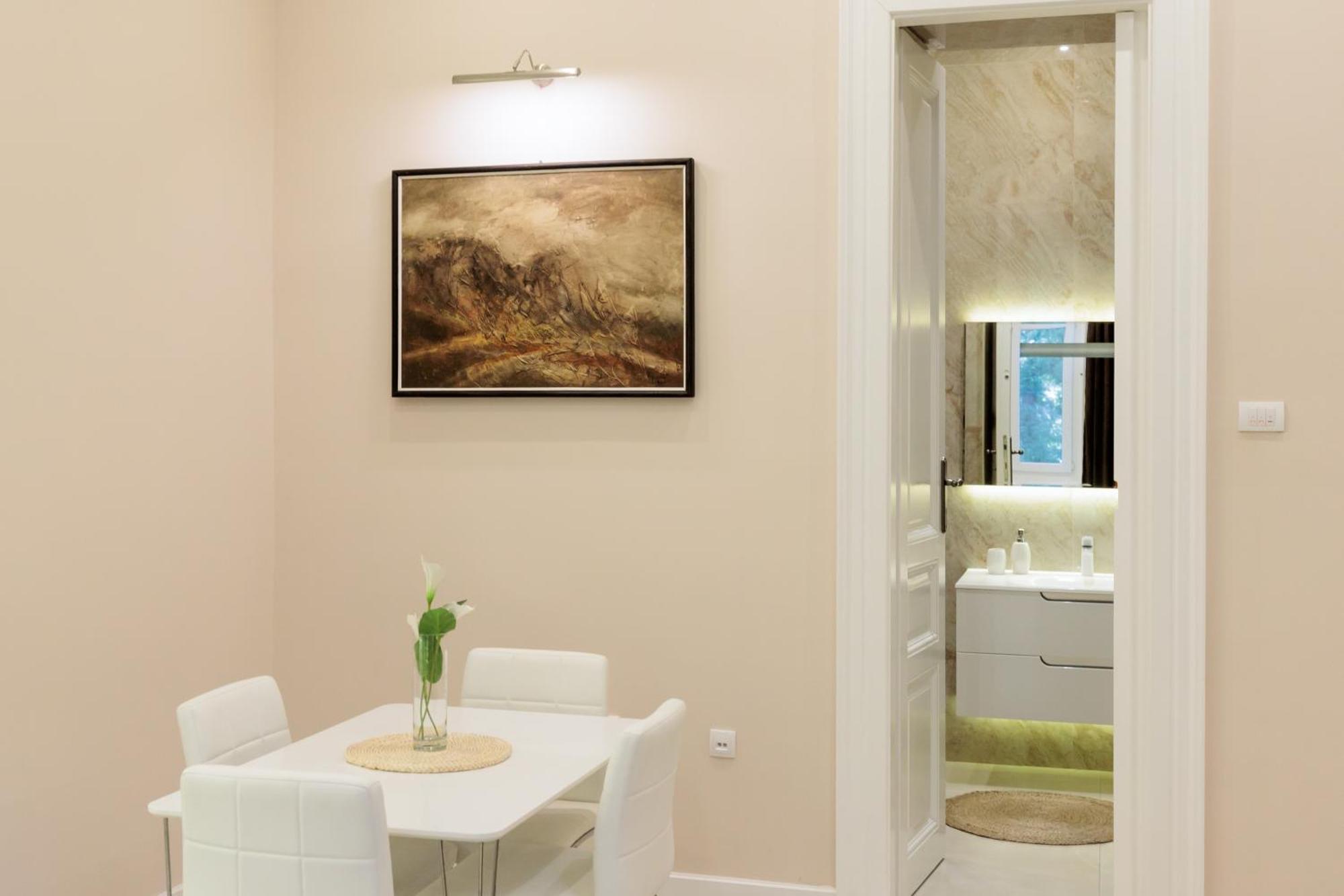 סובוטיקה Apartman Mirakul מראה חיצוני תמונה